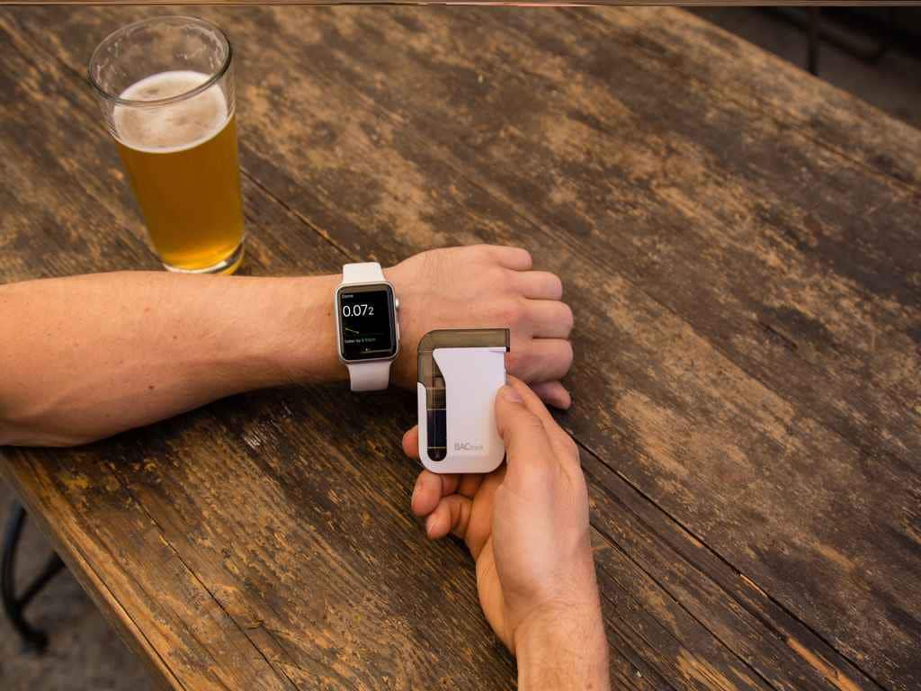 BACtrack S35 Portable Personal Breathalyzer | BACtrack.com