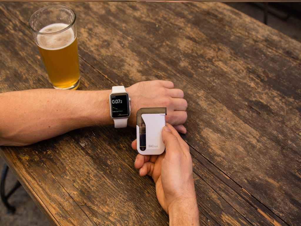 Monitoring the BAC with a Bluetooth breathalyzer